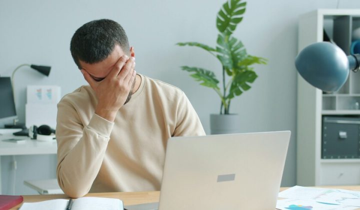 Dedicated Employees Face Higher Risk of Burnout Due to Managerial Bias, Study Finds