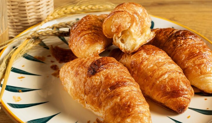 Empty Calories” Paradox: The Breakfast That Drains Office Energy Fuels Cyclists