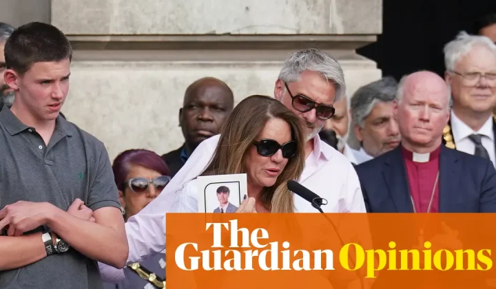 Farage Accused of Hijacking Tragic Killings for ‘Woke’ Culture War