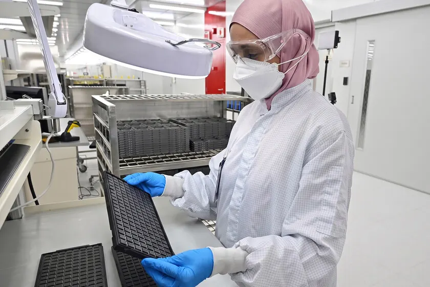 AI Boom Drives DRAM Prices Skyward, Chinese Chipmakers Emerge as Potential Stabilizers