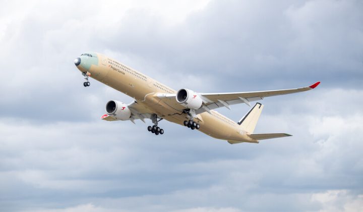 Airbus Conducts First Flight of Ultra-Long-Range A350-1000ULR, Aiming for 22-Hour Non-Stop Commercial Flights
