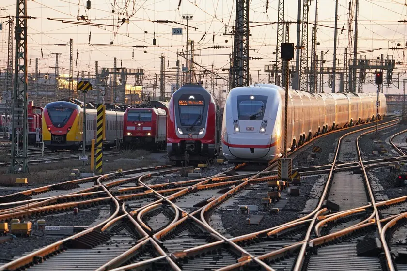 German Rail Network Grinds to a Halt Due to Communications System Failure