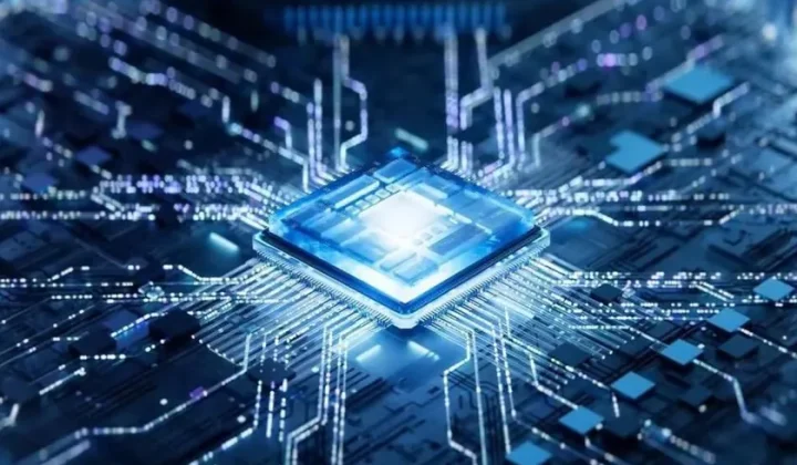 Valencian Family Pivots from Coca-Cola to Photonics with State Chip Funding