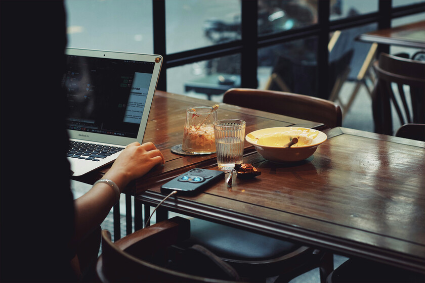 Microshifting: The Emerging Work Model Challenging the 8-Hour Day