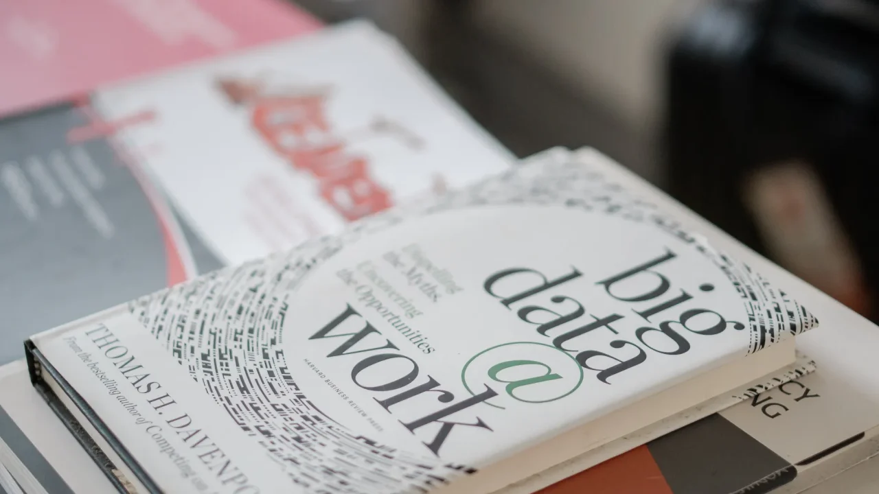 AI for Data Analysis and Knowledge Work: What Changed and What It Means for Readers