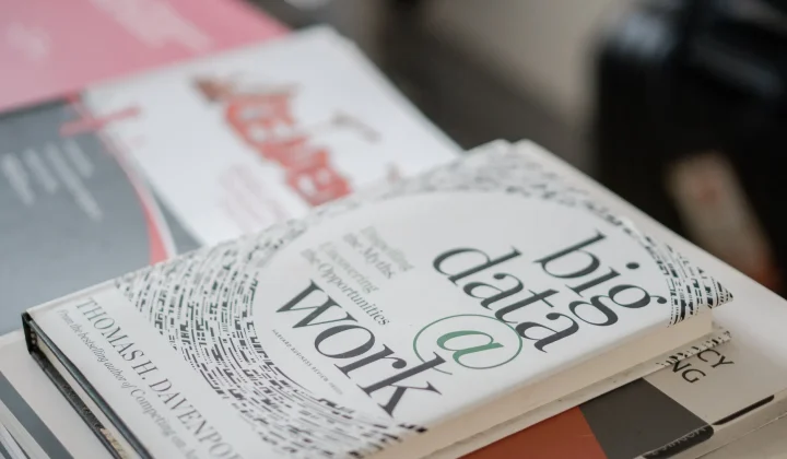 AI for Data Analysis and Knowledge Work: What Changed and What It Means for Readers