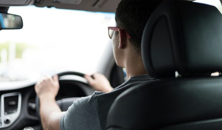 Spain Sees Surge in Automatic-Only Driving Licenses Amidst Market Shift