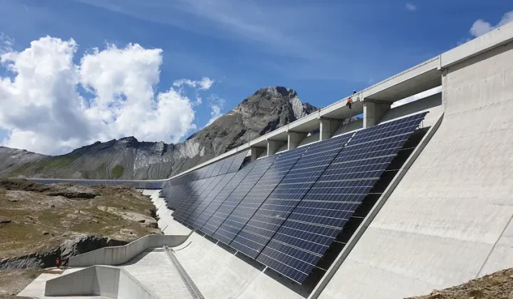 Swiss Alps Solar Project Achieves Remarkable Winter Performance, Defying Expectations