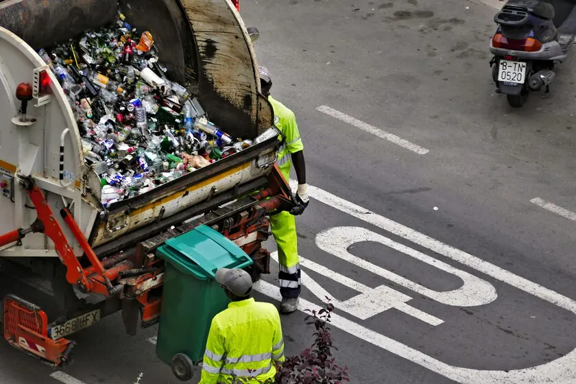 International Illegal Waste Trafficking Ring Dismantled in Catalan Investigation