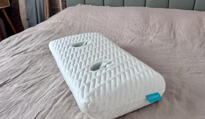 Why a $55 Pillow Outperforms AI Sleepbuds – A Reality Check