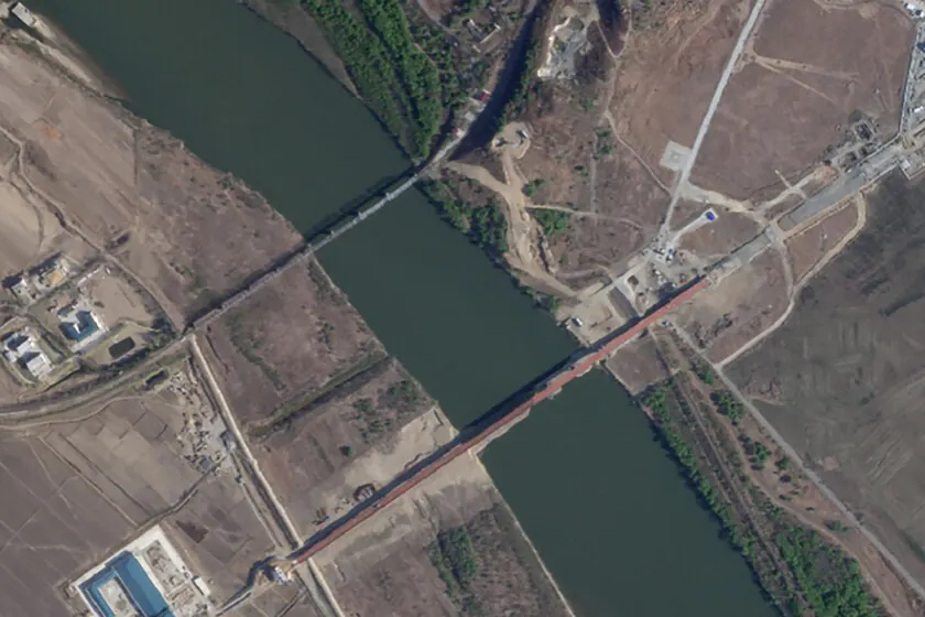 Russia and North Korea Complete First Tumen River Road Bridge Amid Strategic Shift