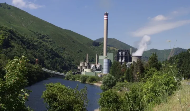 Abandoned Company Town in Asturias Highlights the Human Cost of Europe’s Coal Phase-Out